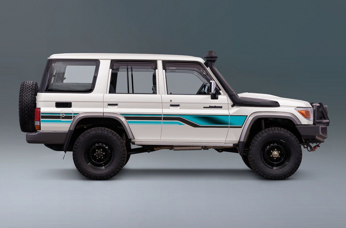 70 Series Land Cruiser Decal Body Stripe Kit (Mecca) - 76 Series (2007-)